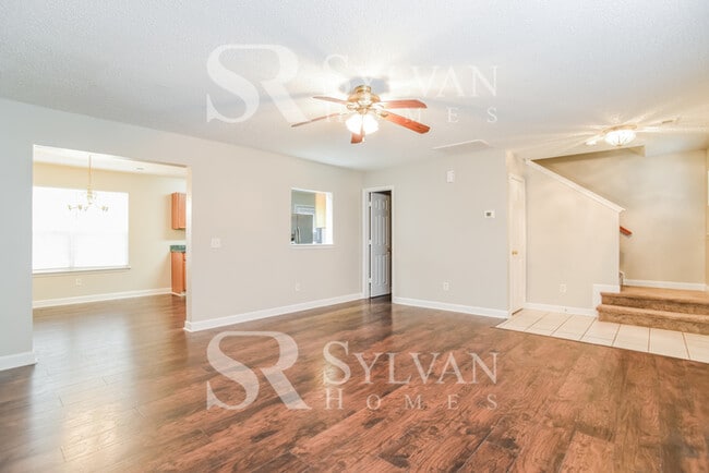 Photo - Carve Out a Great Life Here!