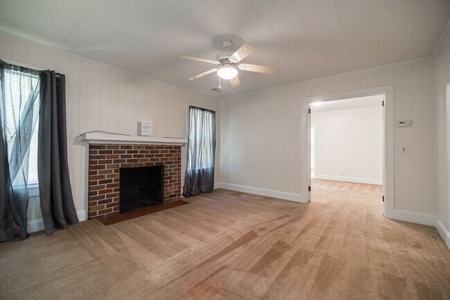 Photo - 1242 Hull Rd