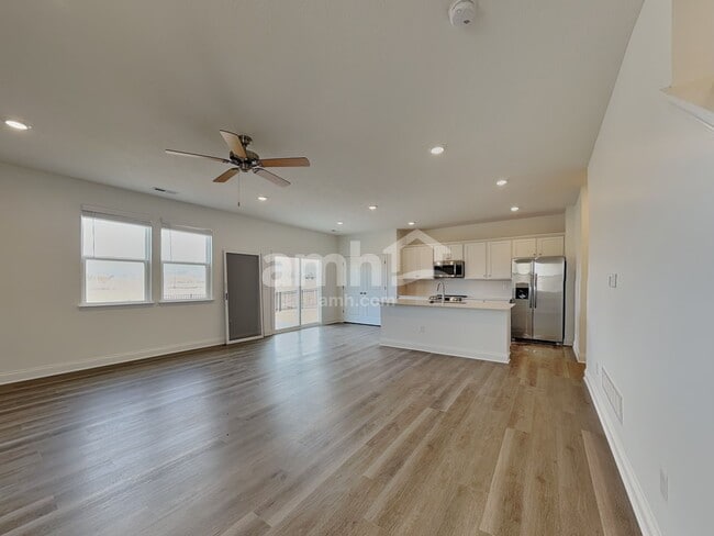 Photo - 9106 Henley Ave