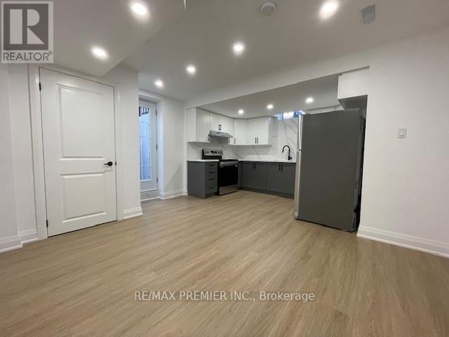 Photo - 10 Stanton Ave