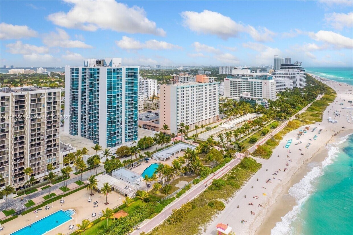 Photo - 2655 Collins Ave Unit 1704