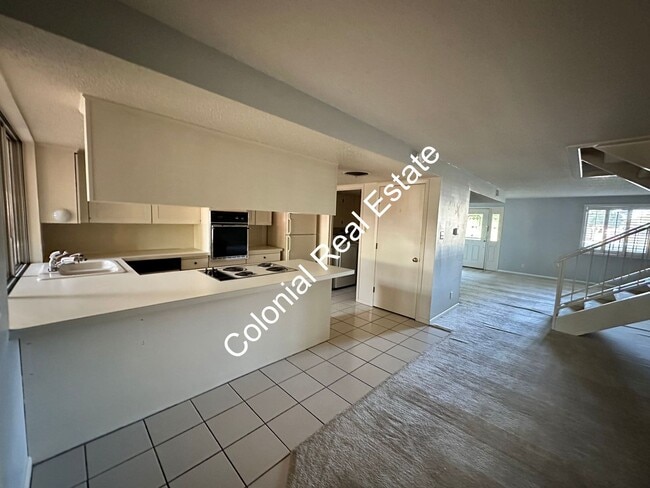 Photo - Spacious and unique 3 bedroom 2 and a half bath house on the golf course!