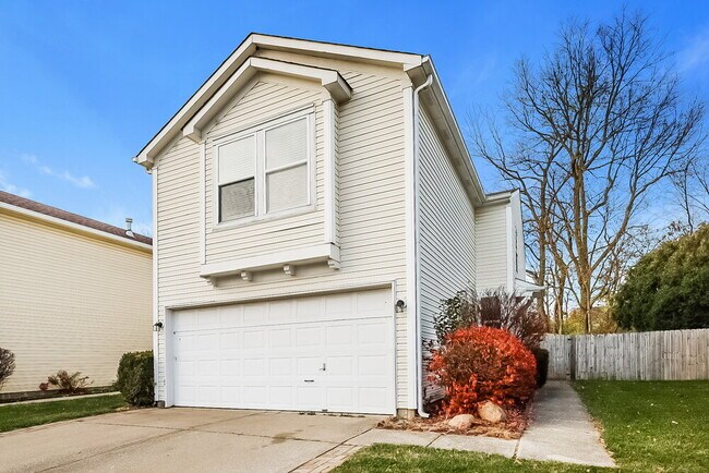 Photo - 4439 Connaught E Dr