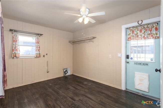 Building Photo - 344 Alves Ln Rental