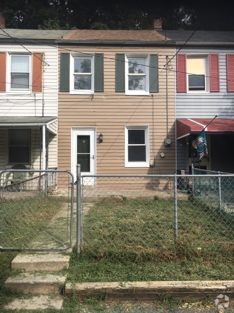 Building Photo - 8 Cedar Terrace Rental