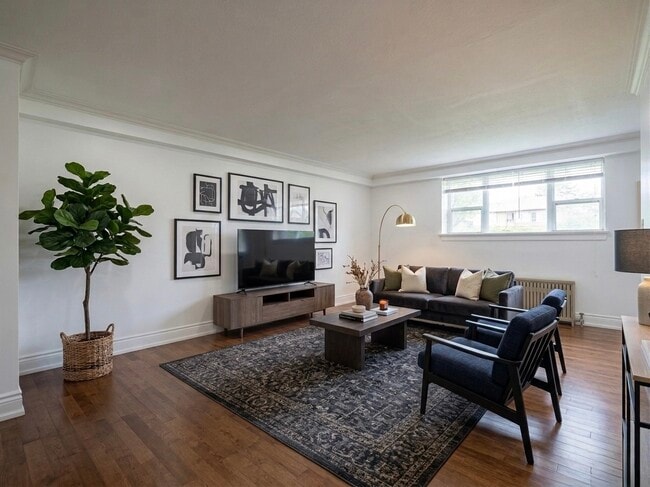 Building Photo - 92 Trethewey Dr Unit 2