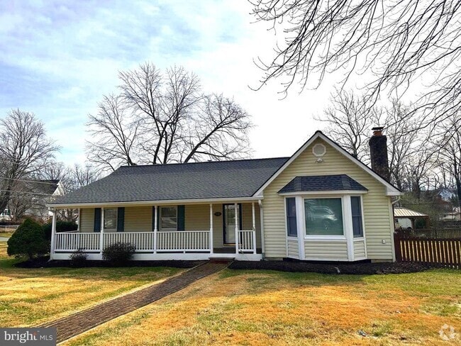 Building Photo - 7517 Fisher Dr Rental
