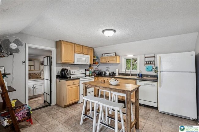 Photo - 3203 Washington St