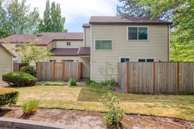 Photo - 5751 SW 204th Pl