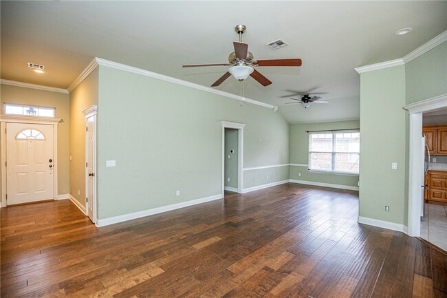 Photo - 3800 SE 8th St