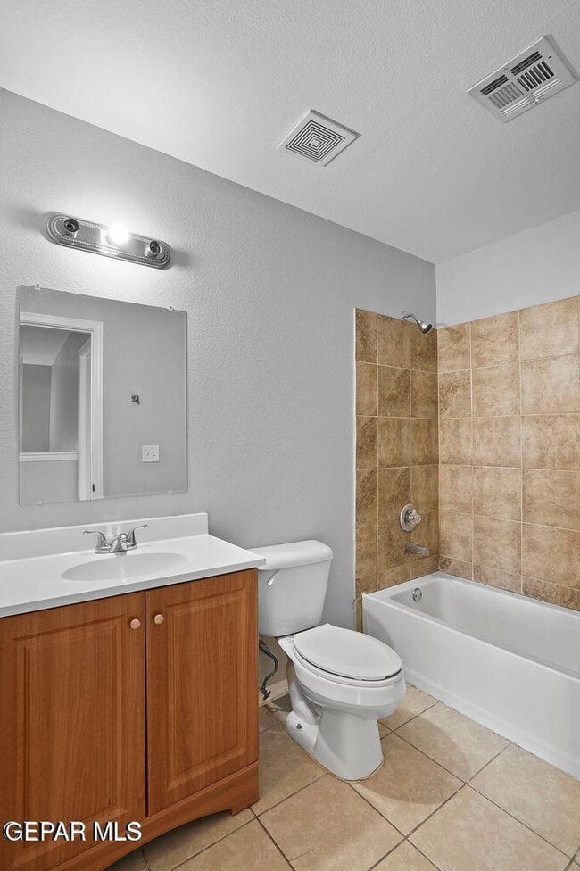 Photo - 6325 Geiger Ave