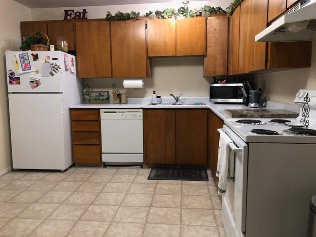Photo - Logan 4-plex Unit 3 Up