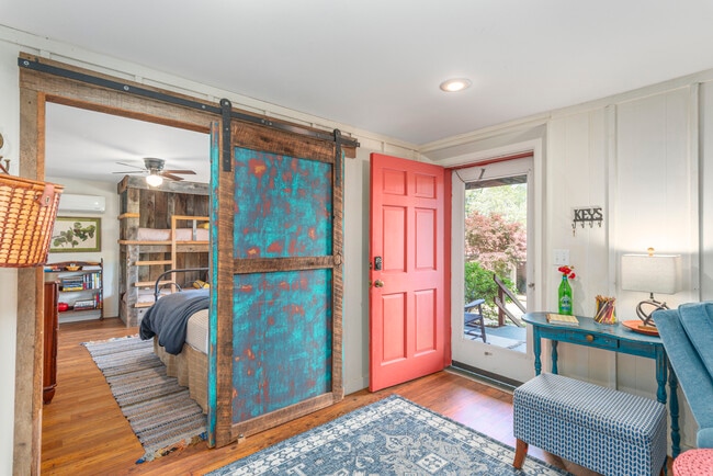 Entrance - 159 Jb Ivey Ln Unit Farmhouse Charmer II