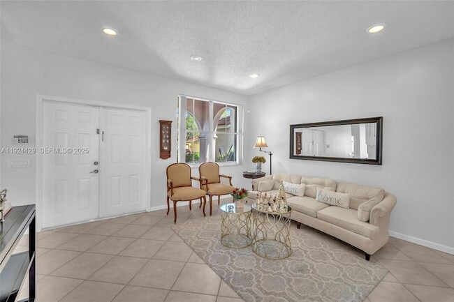 Photo - 1058 Tupelo Way