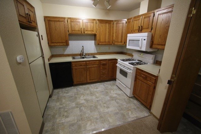 Photo - 2 Bedroom Condo near Sand Lake!