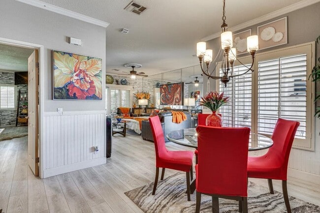 Building Photo - 474 Evergreen Ash