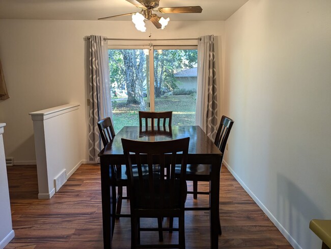 Building Photo - 2101 Adderbury Cir Rental