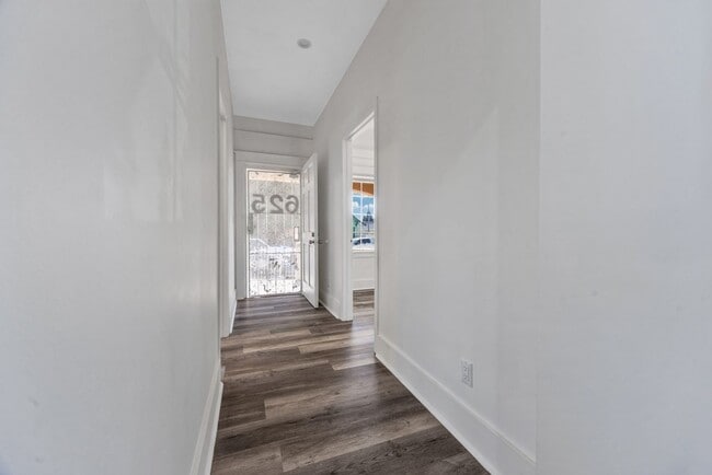 Photo - 625 W 41st Dr