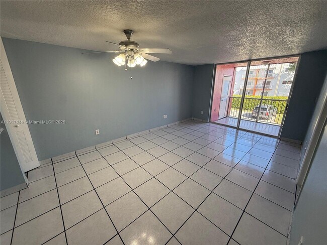 Photo - 19761 SW 114th Ave Unit 236