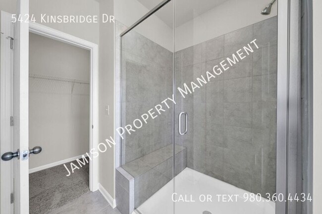 Photo - 5424 Kinsbridge Dr