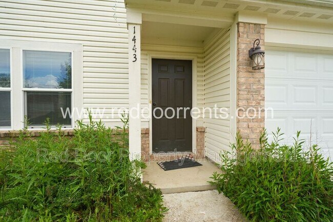 Photo - 1443 Round Lake Rd