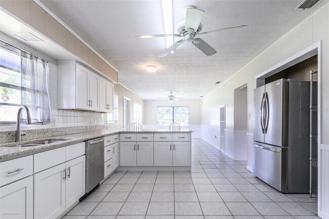 Photo - 1214 Ansin St