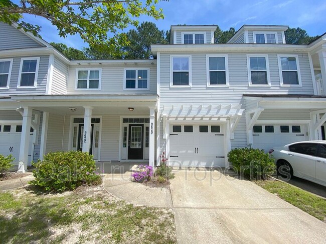 Photo - 9620 Scarborough court Townhome