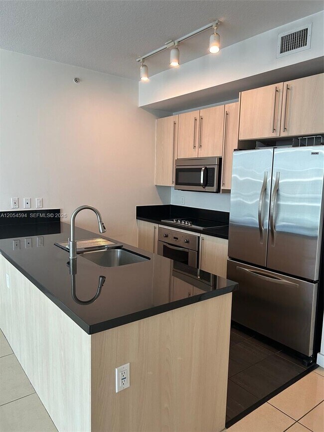 Photo - 1111 SW 1st Ave Unit 3816