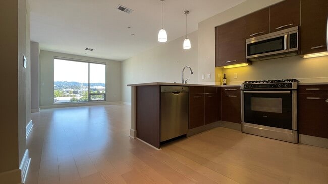Building Photo - 555 Ygnacio Valley Rd Unit 324 Rental