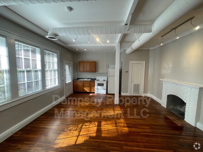 Building Photo - 316 Caplewood Dr Rental