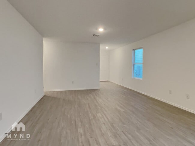 Photo - 14521 Payton Flts