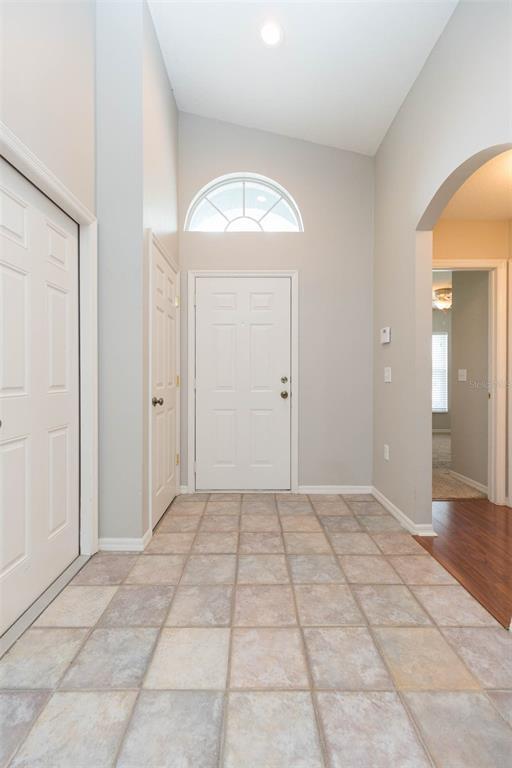 4550 Roundview Ct