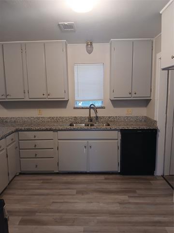 Photo - 319 W Clarendon Dr Casa