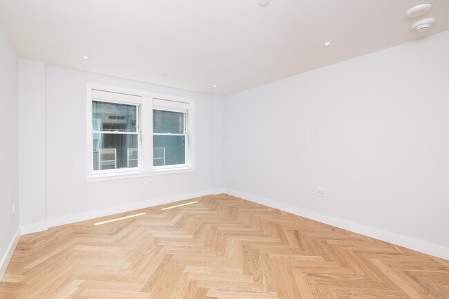 Photo - 12 Commonwealth Ave Unit 304