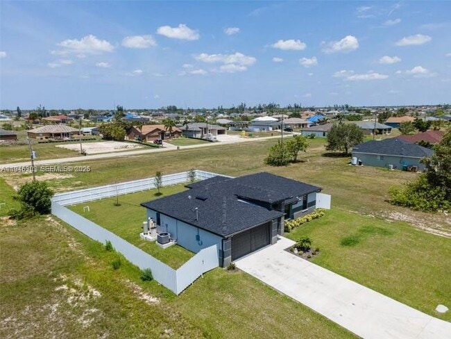 Photo - 1302 NE 2nd Pl