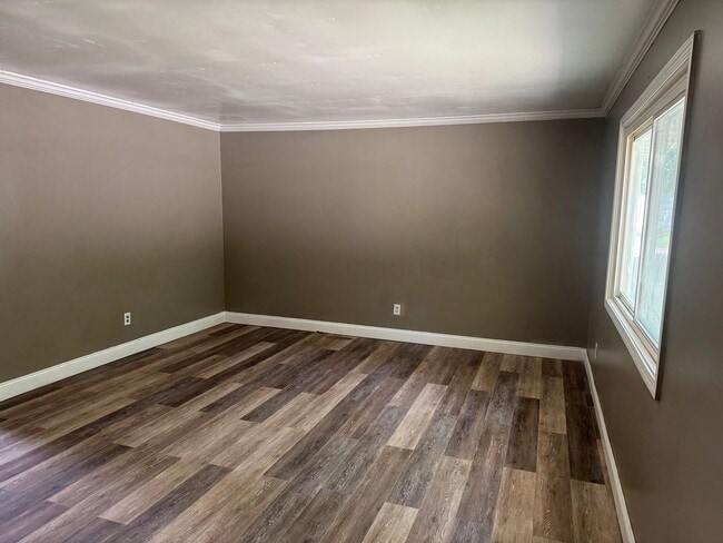 Photo - 2 Bedroom | 1 bath - Remodeled Unit Located in Springfield!