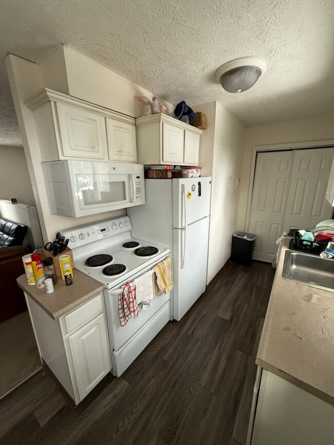 Photo - 805 Hicks Dr