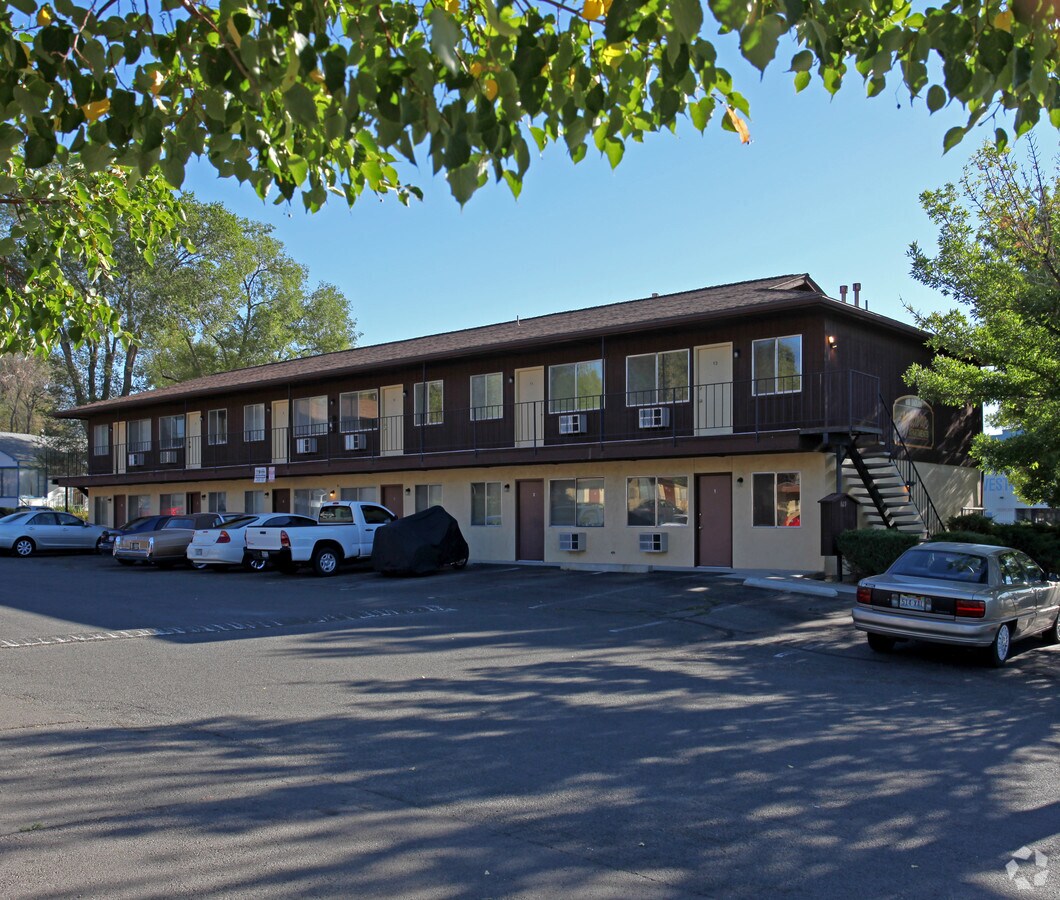 Montara Apartments - Montara Apartments