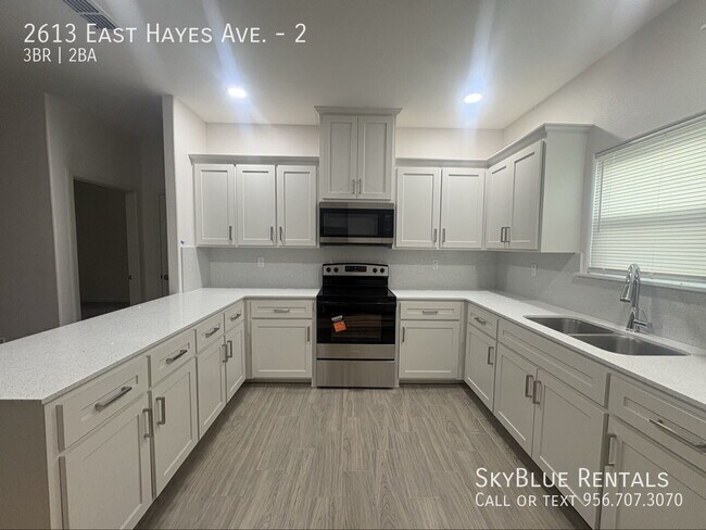Photo - 2613 W Hayes Ave Unit 2