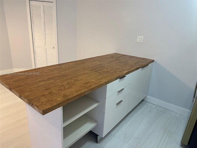 Photo - 2233 NE 173rd St Unit Back