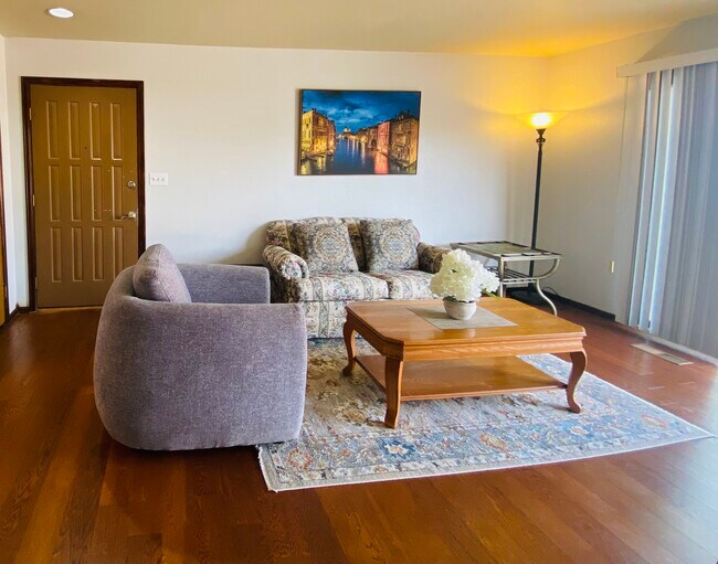 Photo - 412 N Oakwood Rd