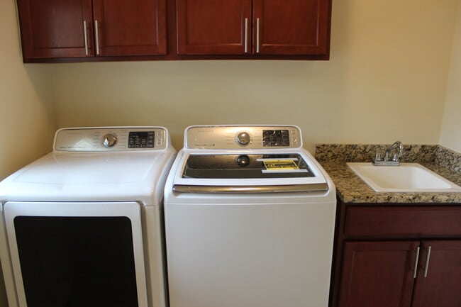 Photo - 3088 Kilmer Dr Unit 3088