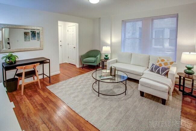 Photo - The Charleston