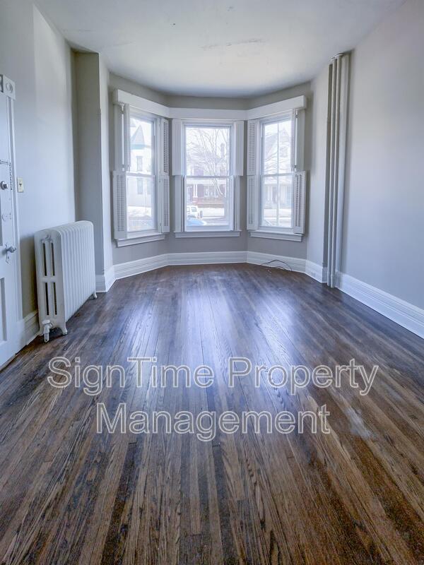 Building Photo - 59 Broadway Unit Apt 1