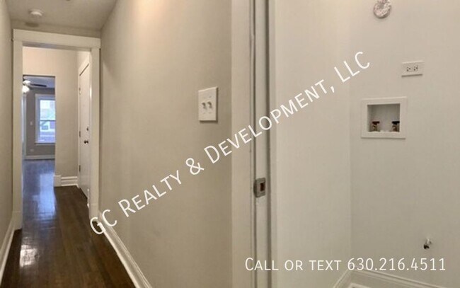 Photo - 6029 S Eberhart - 6029 Unit 3