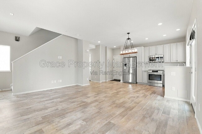 1658 W 66th Ave