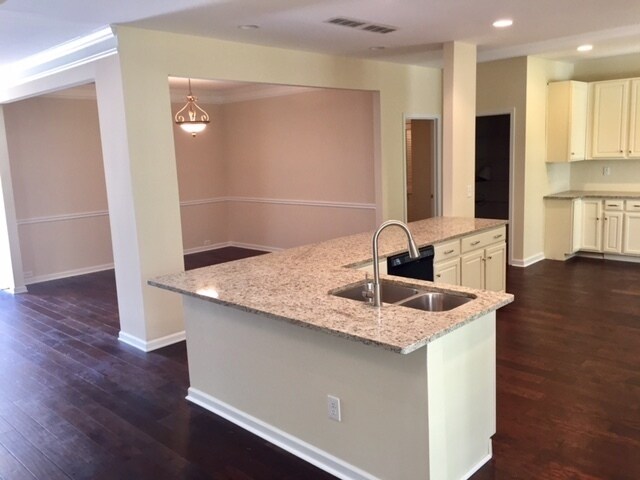 Photo - 390 Virginia Highlands