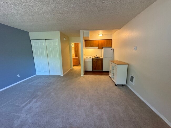 Photo - Lake Village and Lakewood Apartments