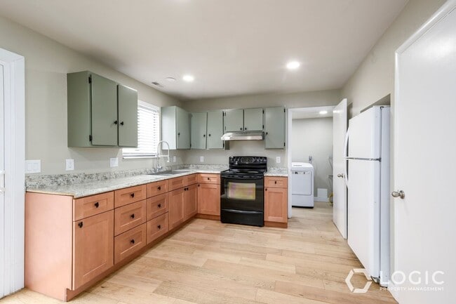 Photo - 2344-2346 South 1440 West Unidad 2346