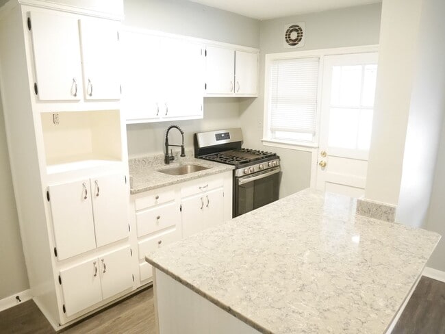 Photo - 3 Bedroom Home-Middle River!